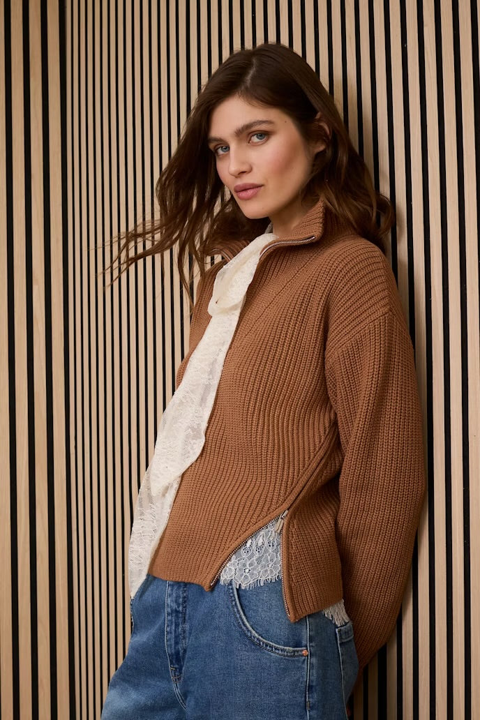 Toffee Pullover