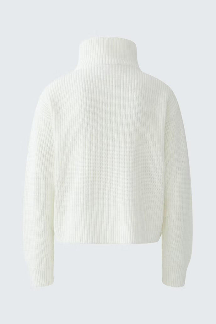 Cream Pullover