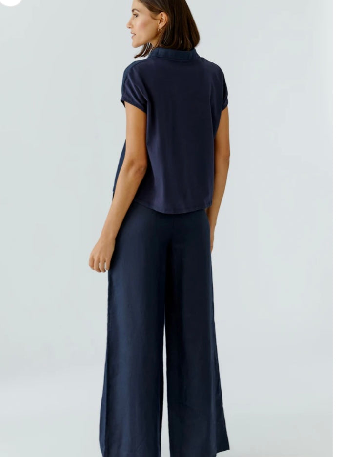 Navy Linen T/Shirt